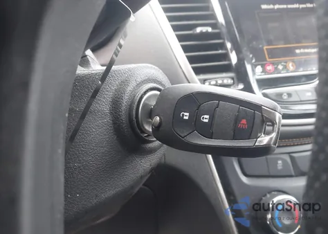 2020 Chevrolet Trax Fwd Ls из США, поврежденный, VIN 3GNCJKSB5LL304699